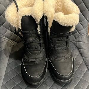 Size 11, Tivoli IV Parc Sorel winter boots,